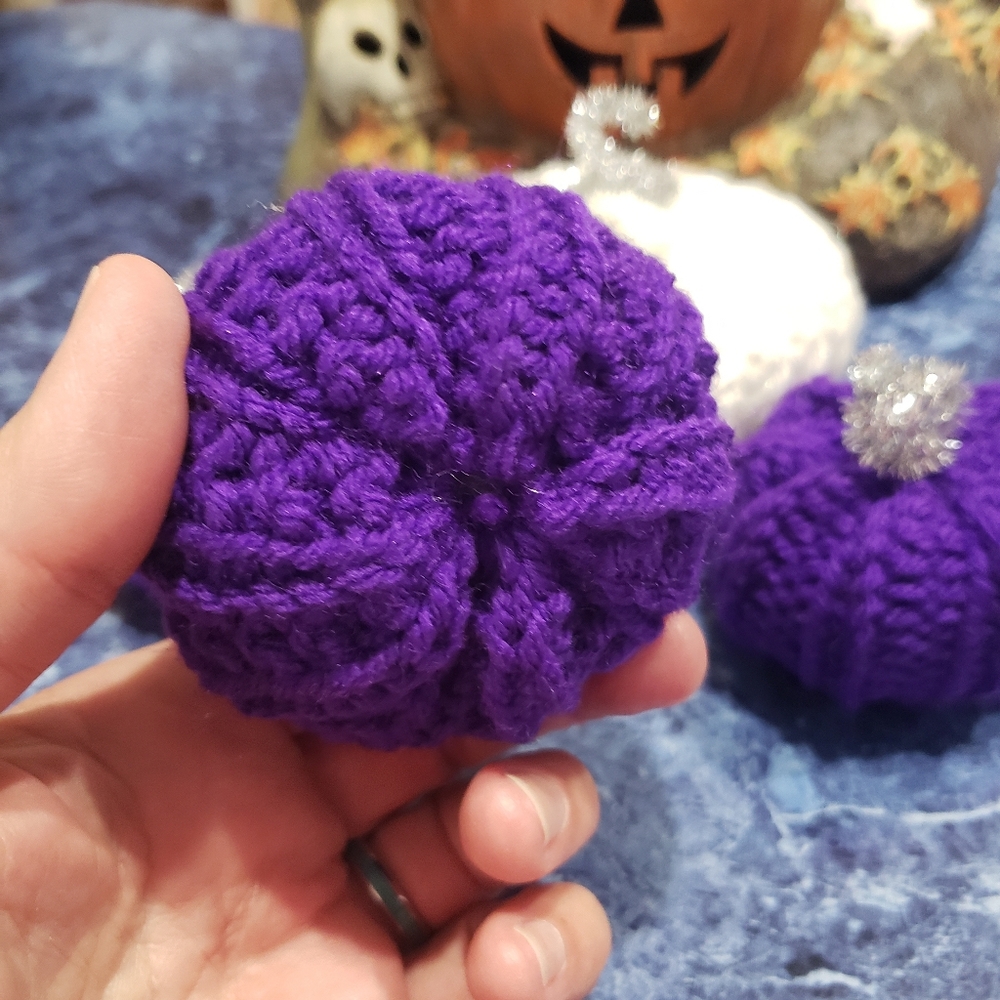 Handmade Knit Funky Pumpkins - Picture 4 of 11